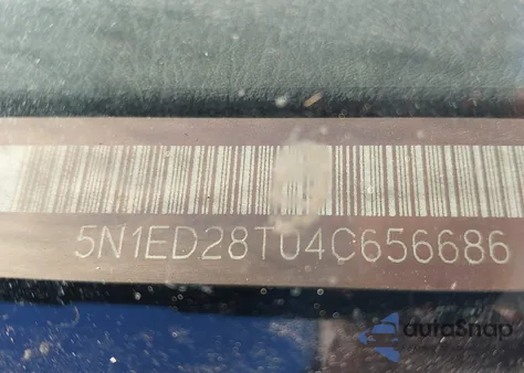 2004 Nissan Xterra Xe z USA, uszkodzony, nr VIN 5N1ED28T04C656686